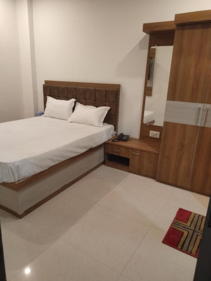 Rudraksha Guest House Varanasi Esterno foto